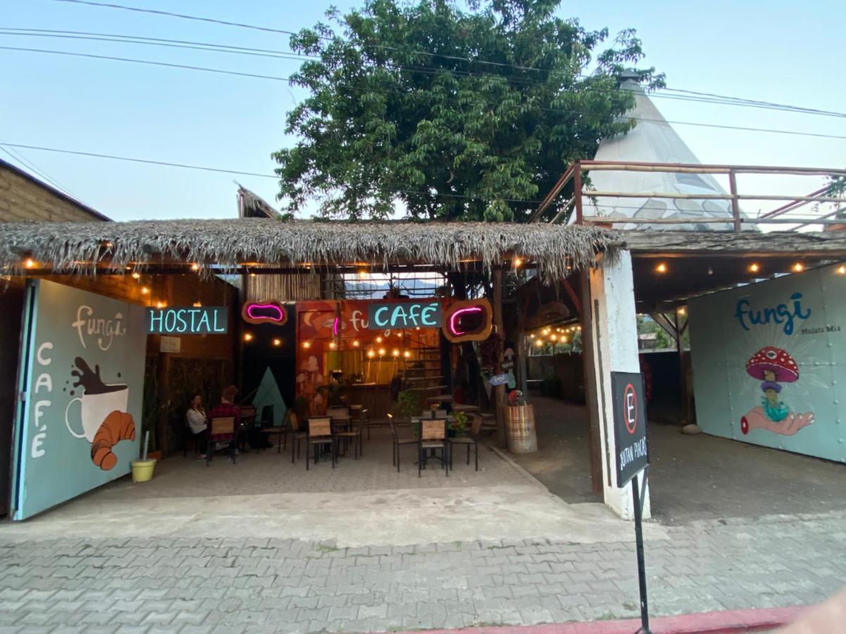 Fungi Tipis Hotell Tepoztlán Exteriör bild